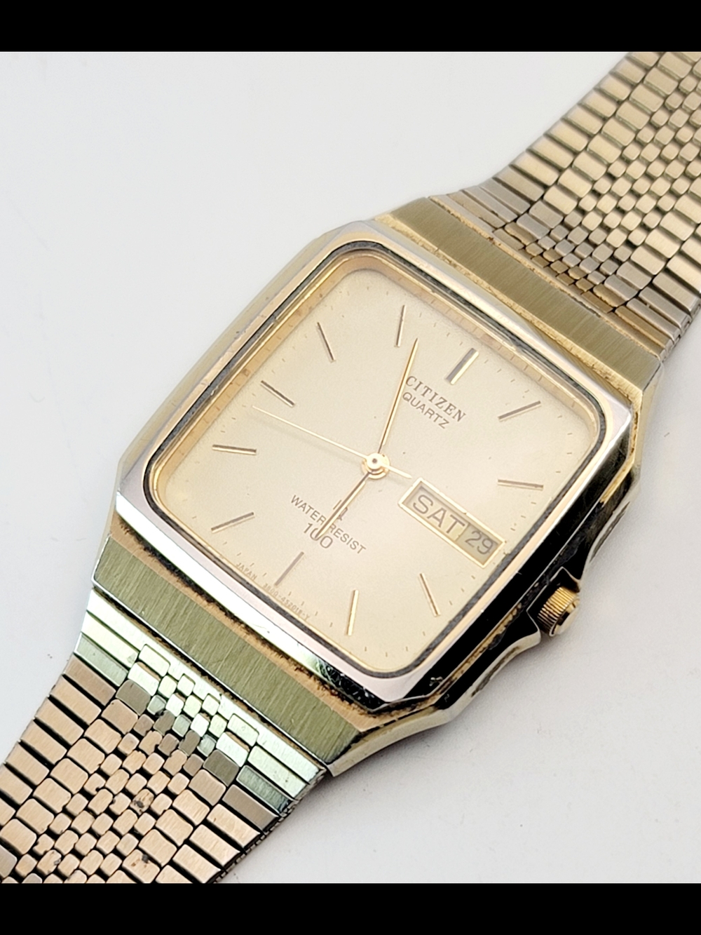 Vintage Citizen Quartz Tank Watch Gold Tone Day-Date 3800-451279 TA